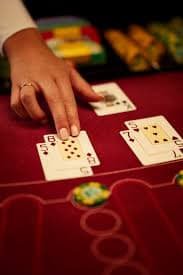 Ilustrasi keseruan menikmati promo bersama komunitas luckyvip di berbagai perangkat